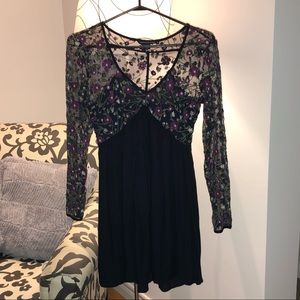 American Eagle floral embroidery dress